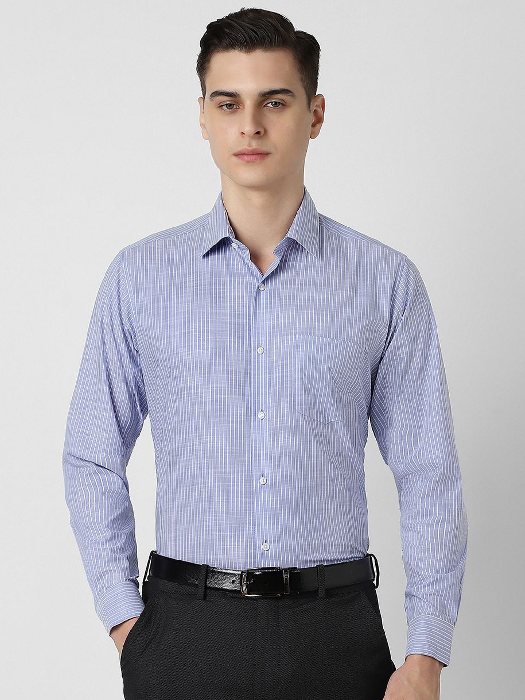 

Van Heusen Men Spread Collar Striped Cotton Casual Shirt, Blue