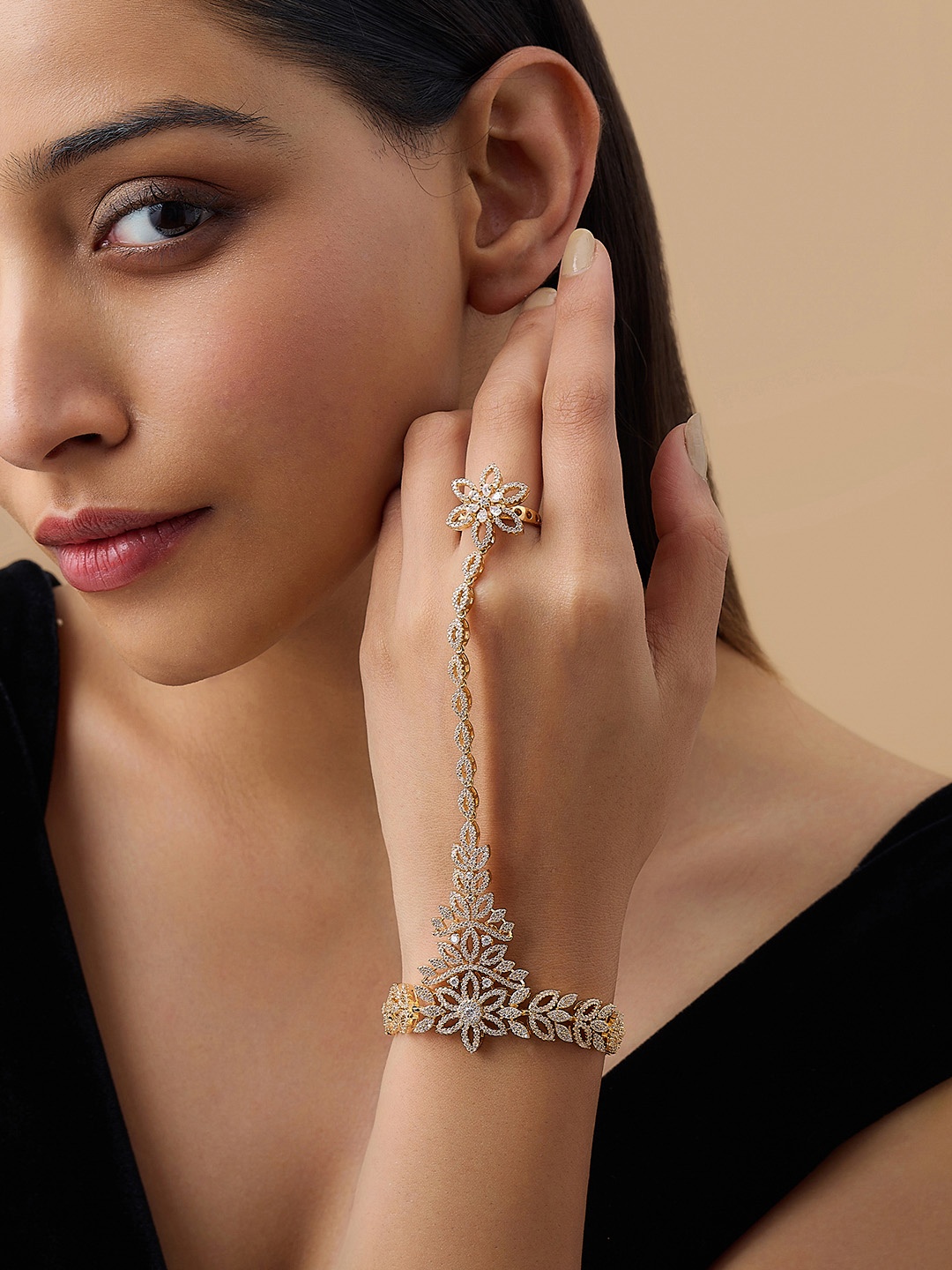 

Kushal's Fashion Jewellery Cubic Zirconia Gold-Plated Armlet Bracelet