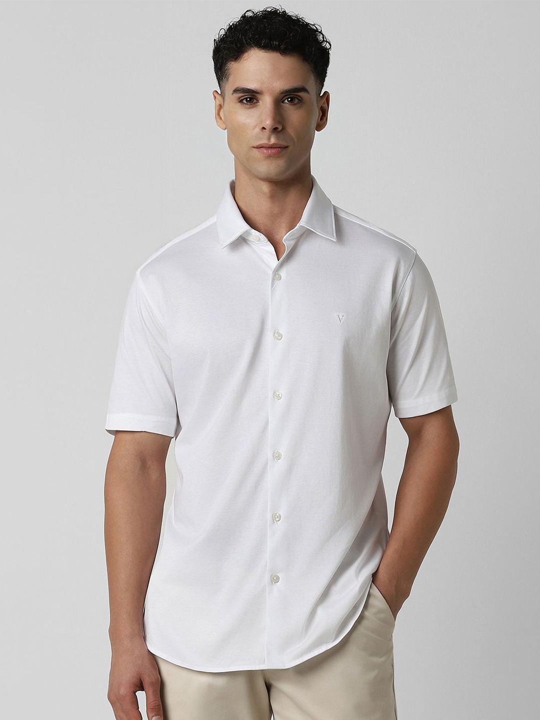

Van Heusen Sport Men Spread Collar Solid Cotton Slim Fit Casual Shirt, White