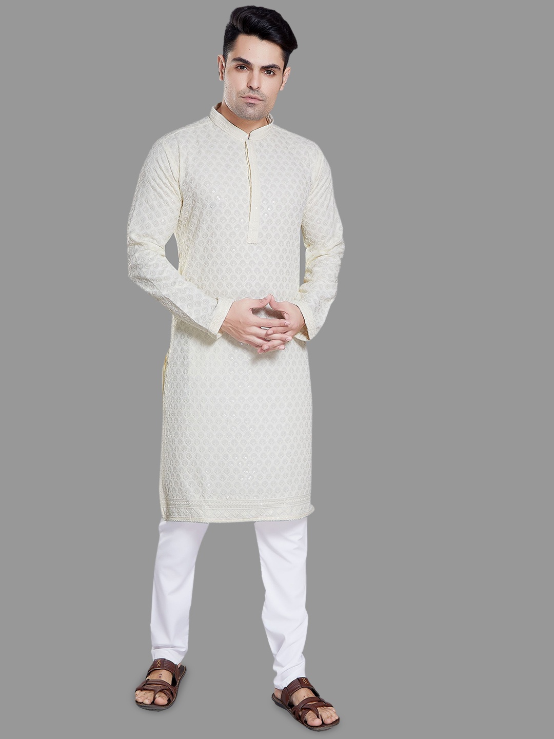 

DIVISIVE Ethnic Motifs Embroidered Mandarin Collar Sequinned Straight Kurta, Cream