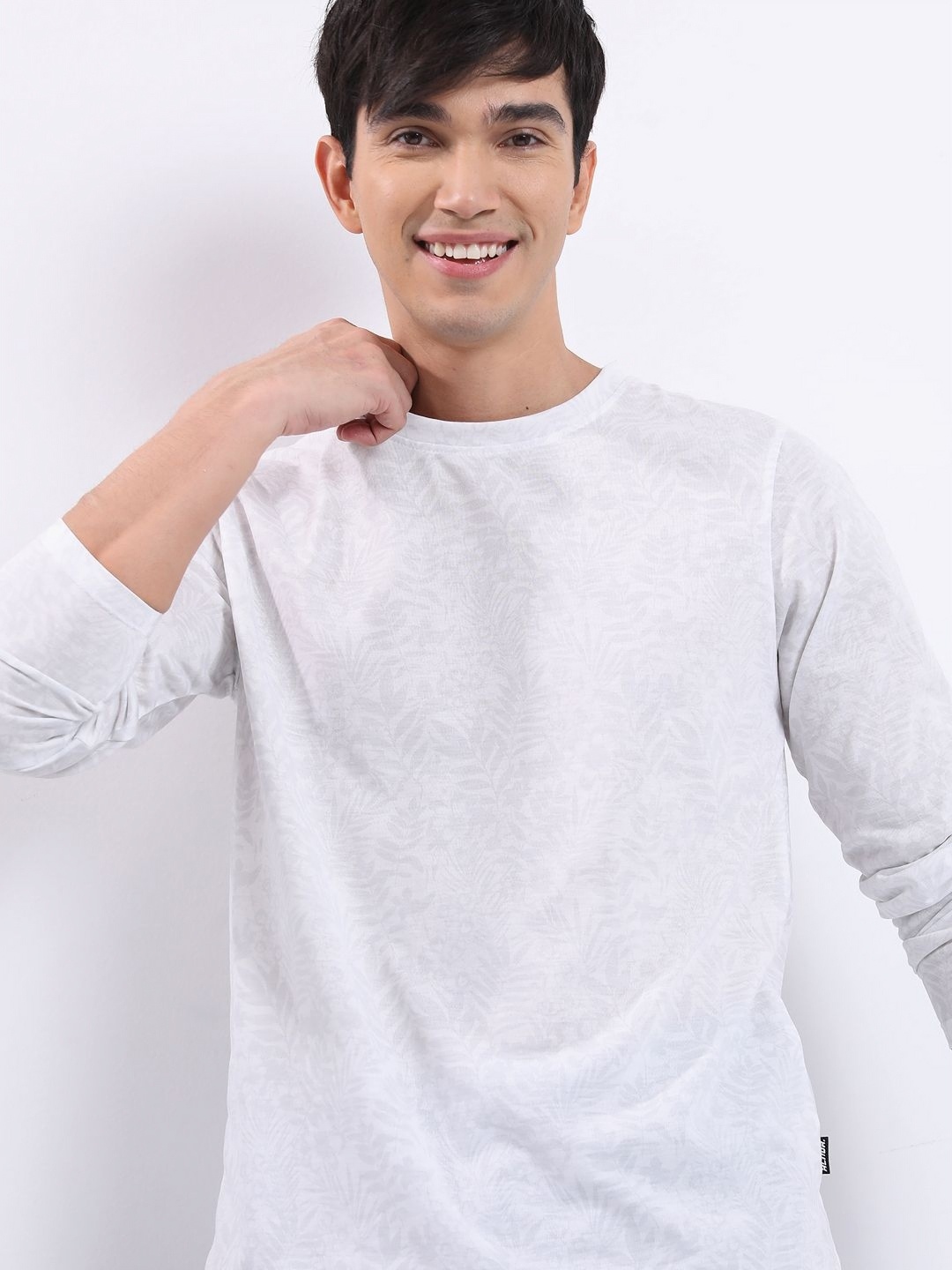 

HIGHLANDER Men Pockets T-shirt, White