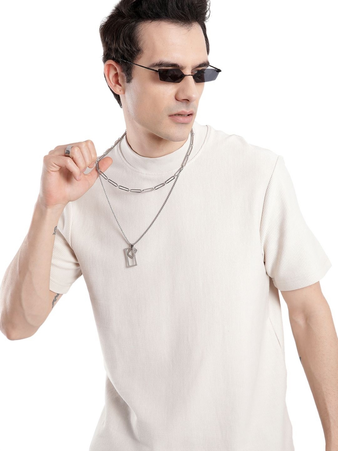 

WROGN Men V-Neck Pure Cotton Pockets T-shirt, Beige