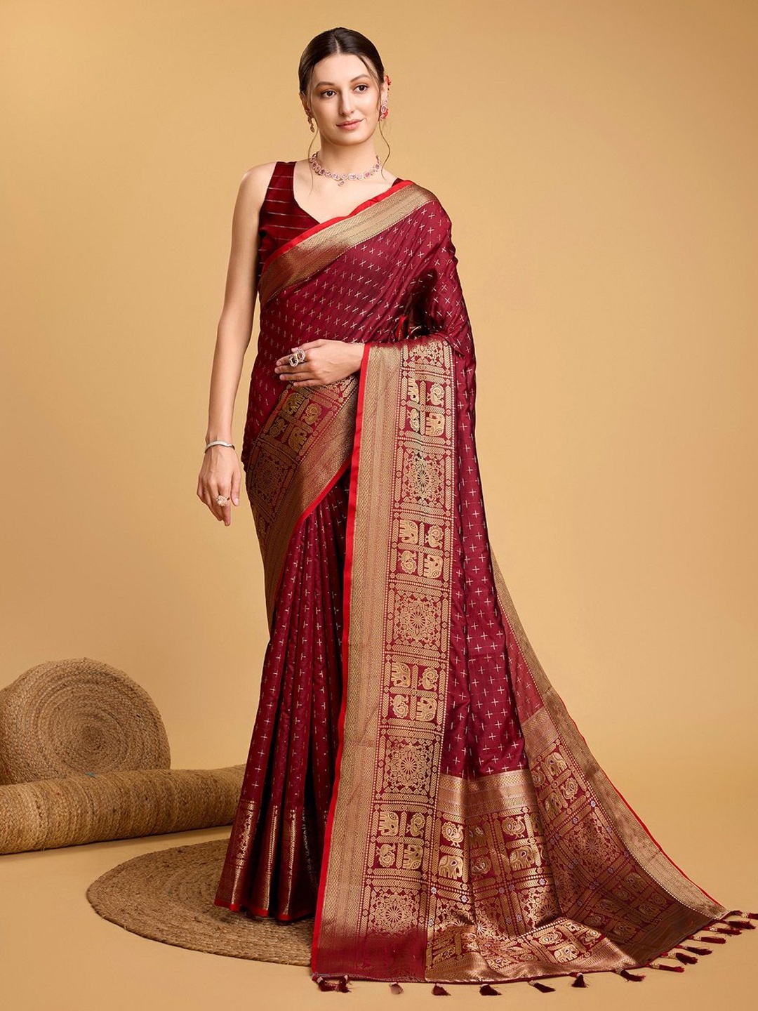 

SHOBHA SAREES Woven Design Zari Pure Silk Kanjeevaram Saree, Maroon