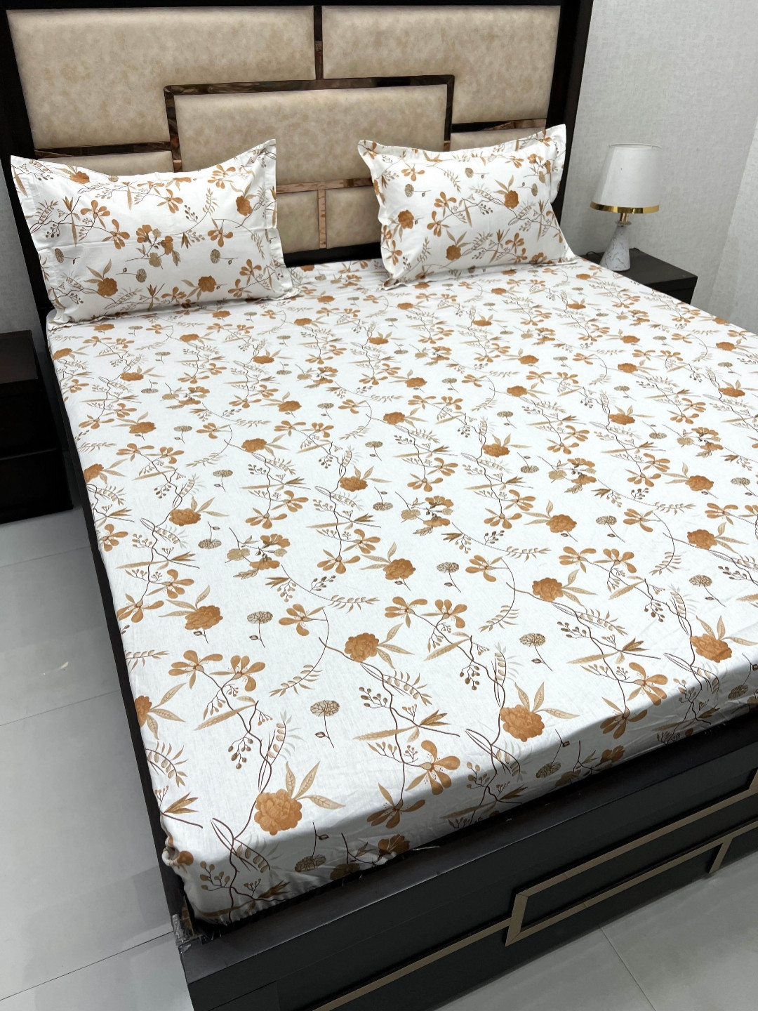 

Pure Decor Sapphire Orange Floral 330 TC Cotton Fitted King Bedsheet with 2 Pillow Covers