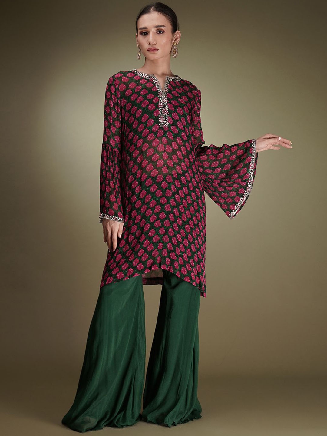 

Breathe by Aakanksha Singh Ethnic Motifs Printed Sequinned Silk Georgette Kurta & Palazzos, Green