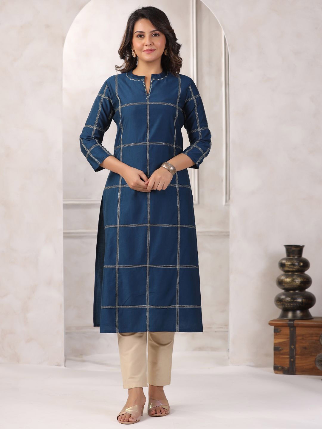 

Readiprint Fashions Women Checked Thread Work Kurta, Teal