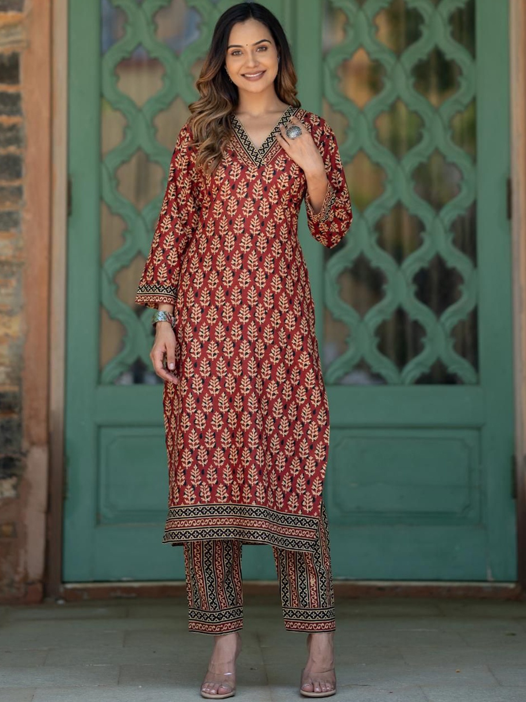 

KALINI Floral Printed Pure Cotton Kurta with Trouser, Maroon
