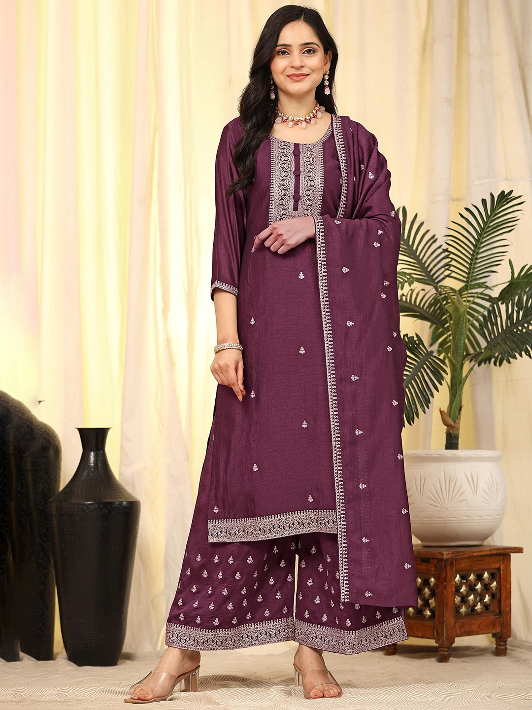 

Trendmalls Floral Embroidered Kurta with Palazzo & Dupatta, Purple