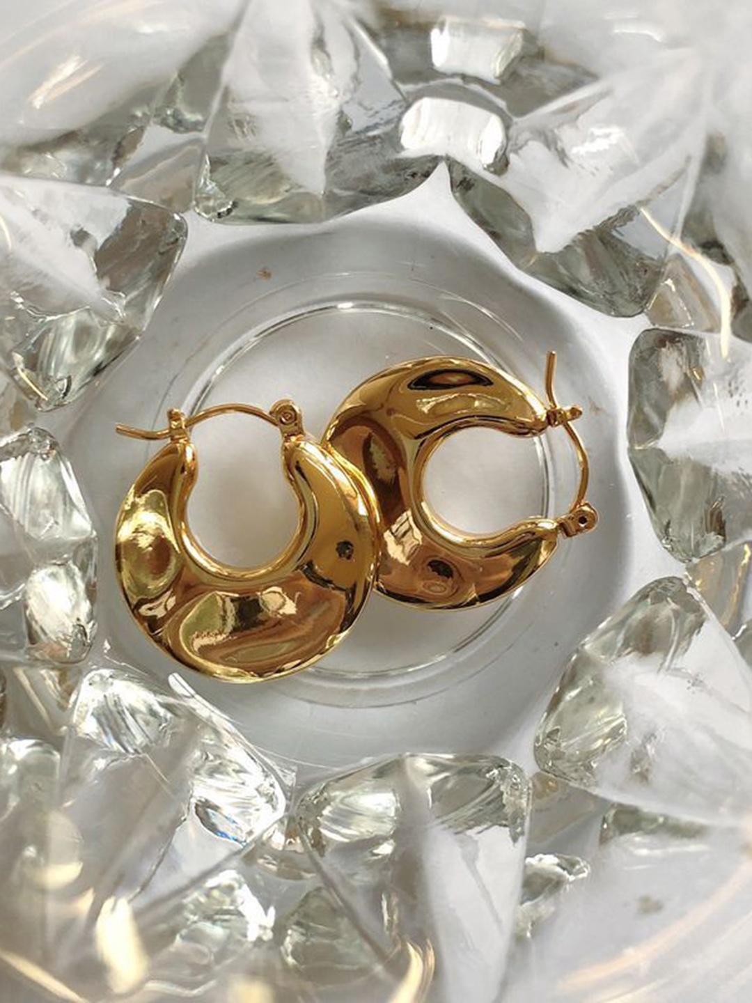 

VAGHBHATT Circular Studs Earrings, Gold