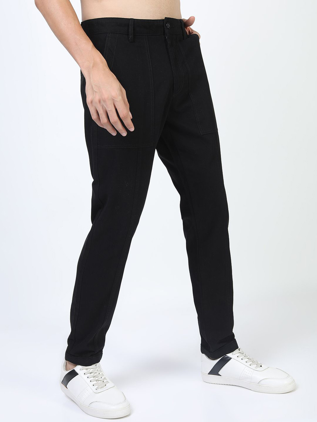 

HIGHLANDER Men Mid-Rise Cotton Chinos Trousers, Black