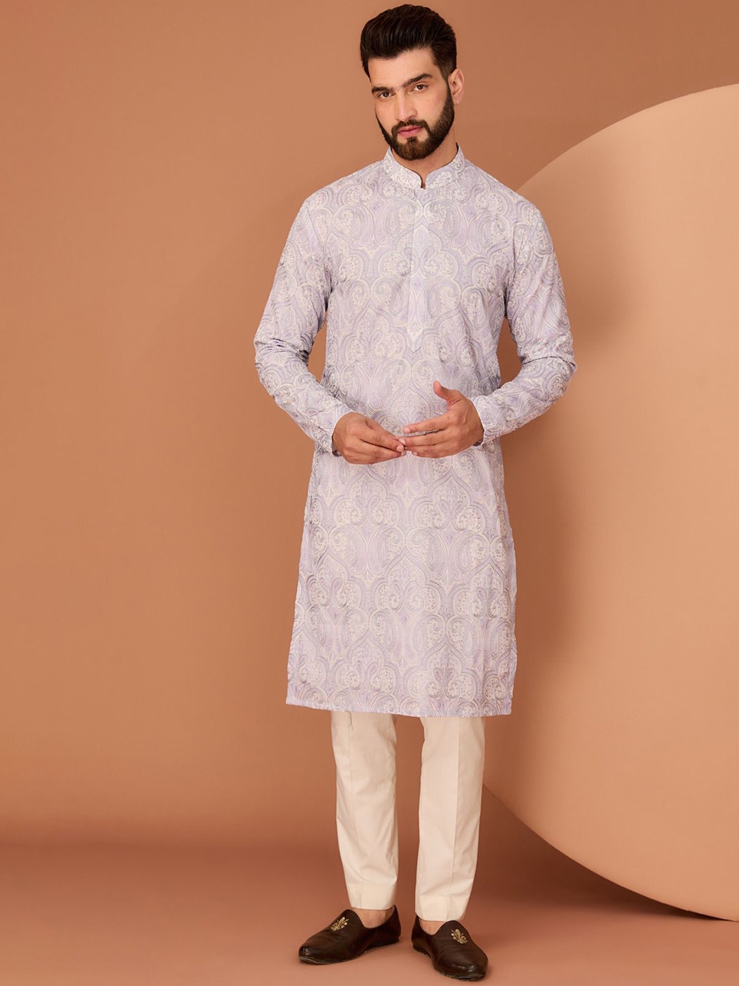 

KASBAH CLOTHING NISHCHAIY SAJDEH Paisley Kashmiri Embroidered Chikankari Georgette Kurta, Purple