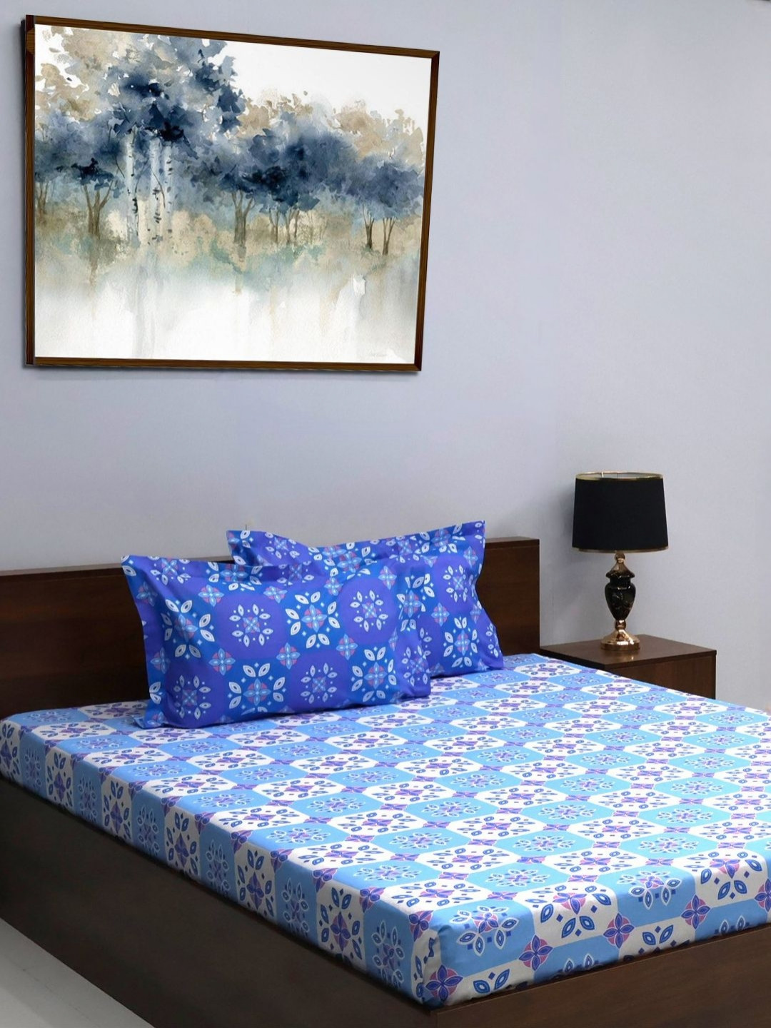 

BOMBAY DYEING Aster Turquoise Blue Floral 100 TC Queen Bedsheet With 2 Pillow Covers