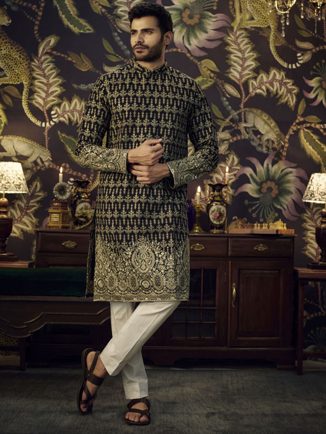 

KASBAH CLOTHING NISHCHAIY SAJDEH Ethnic Motifs Embroidered Straight Kurta, Black