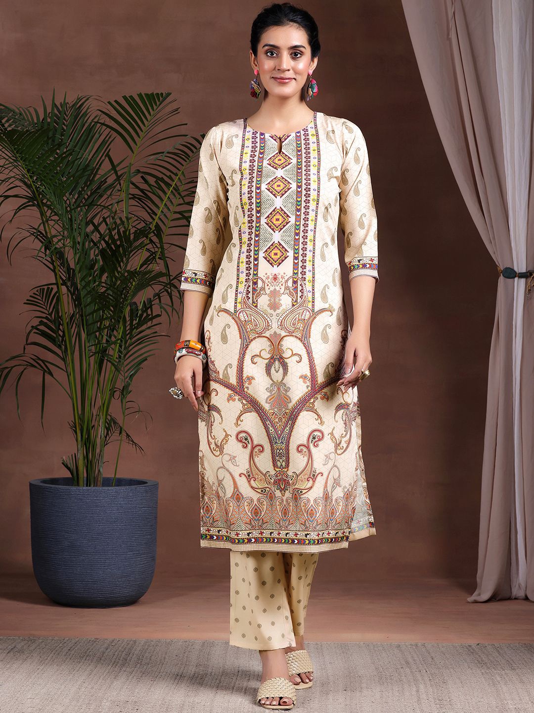

Libas Paisley Printed Keyhole Neck Straight Kurta With Trousers, Beige