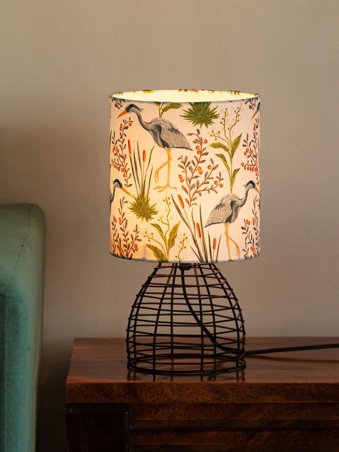 

ExclusiveLane White Ostrich Sanctuary Printed Iron Contemporary Cylindrical Table Lamp