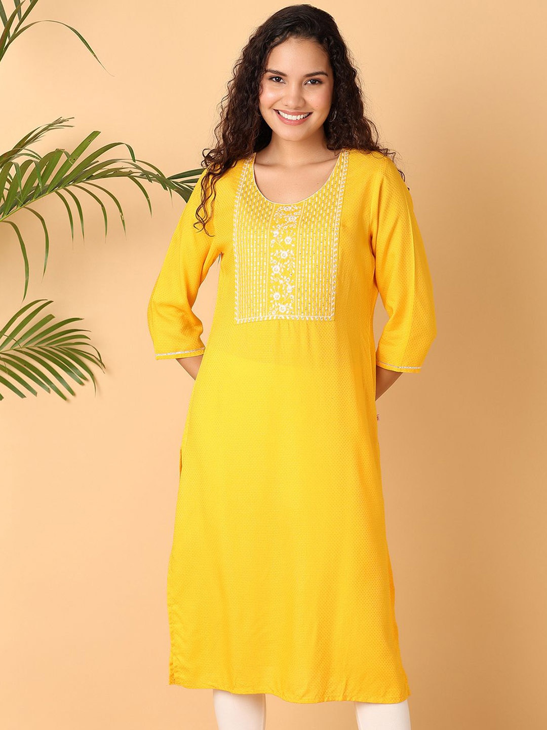 

UNLIMITED Round Neck Geometric Thread Work Straight Kurta, Yellow