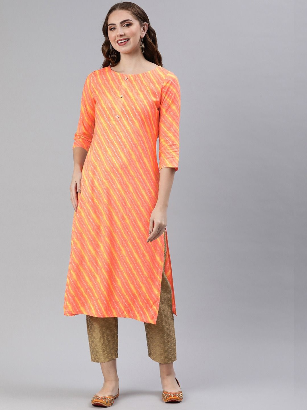 

Shaily Leheriya Printed Round Neck Straight Kurta, Orange