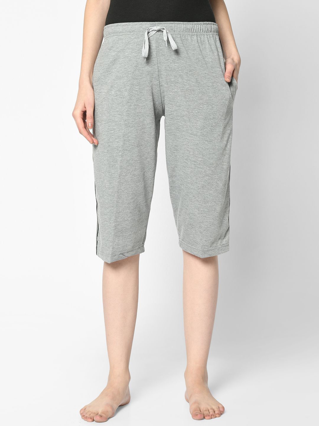 

VIMAL JONNEY Women Mid-Rise Solid Capris, Grey