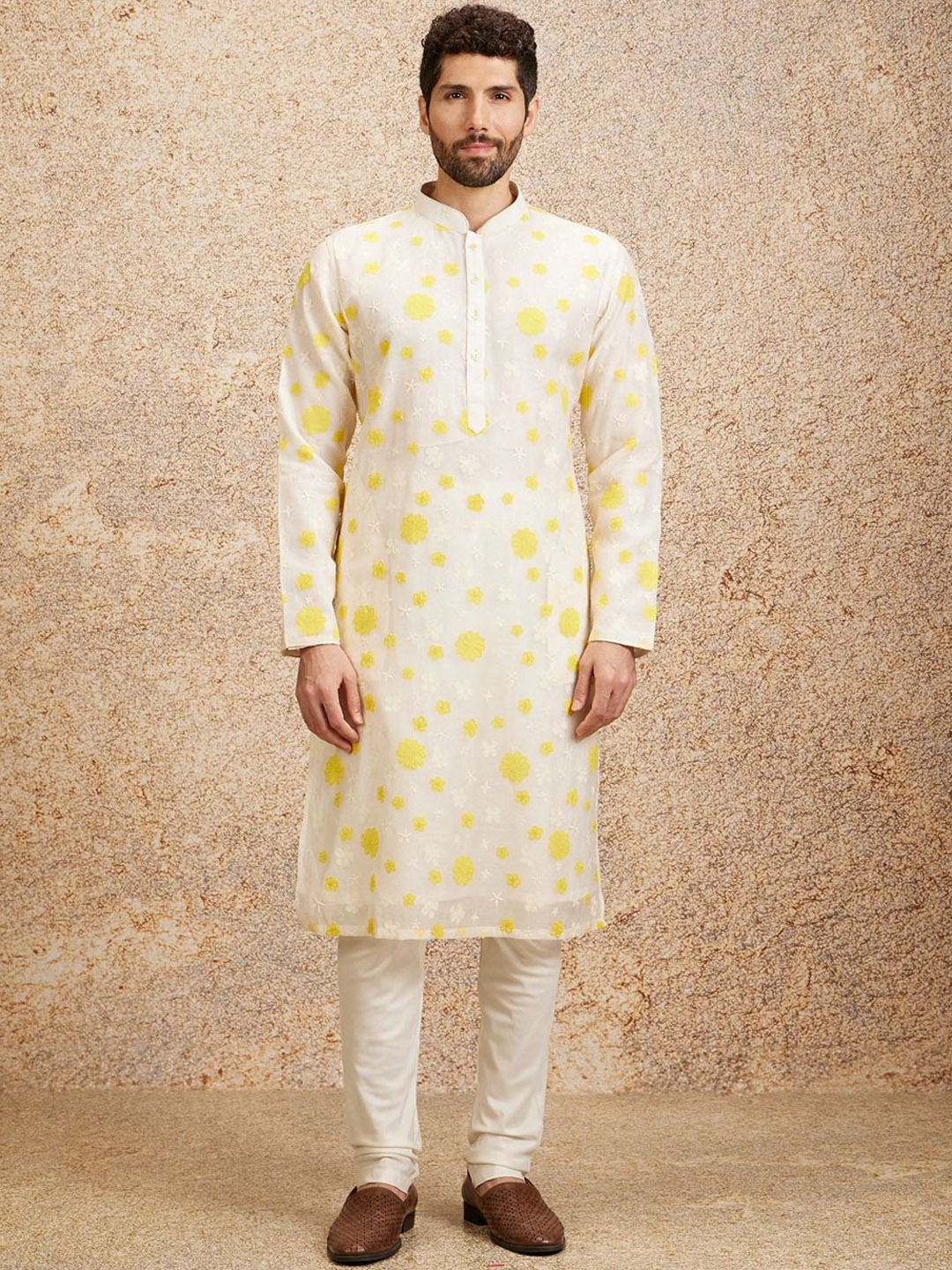 

Twamev Men Floral Embroidered Regular Thread Work Chanderi Cotton Kurta with Churidar, Cream