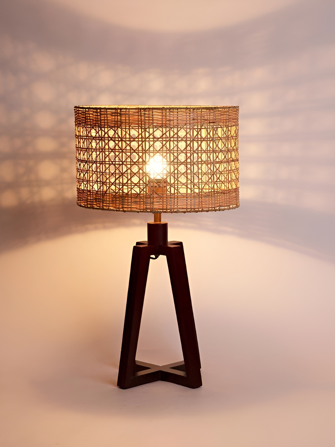 

Fabindia Beige & Cream Textured Quirky Rectangle Table Lamp