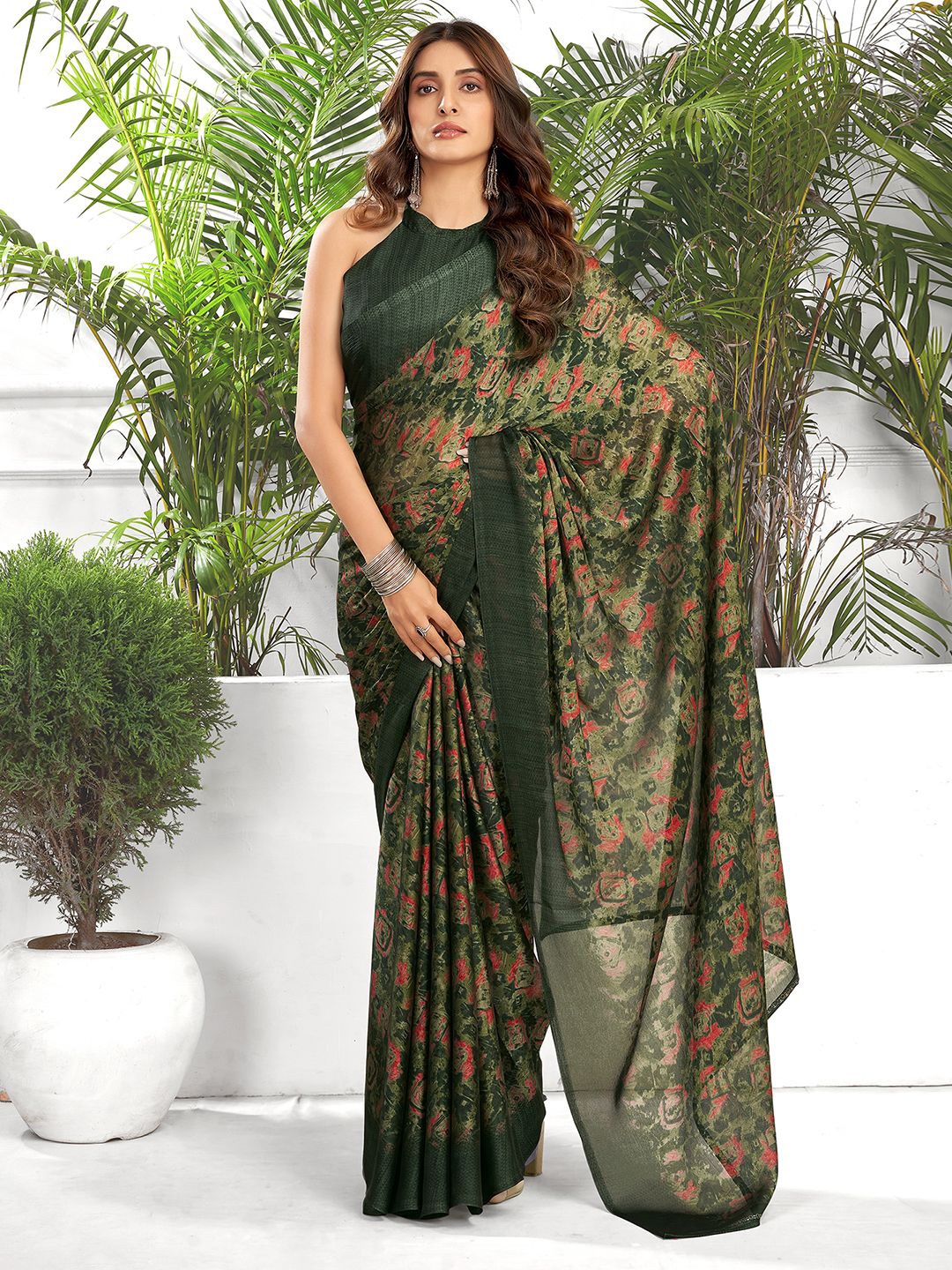 

KALINI Printed Abstract Pure Georgette Saree, Green
