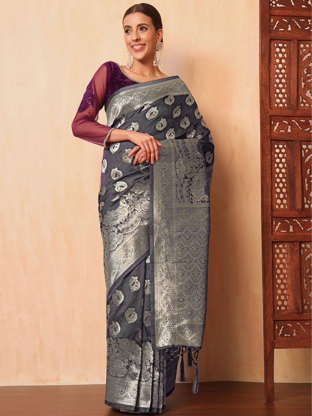 

Chhabra 555 Woven Design Zari Saree, Grey