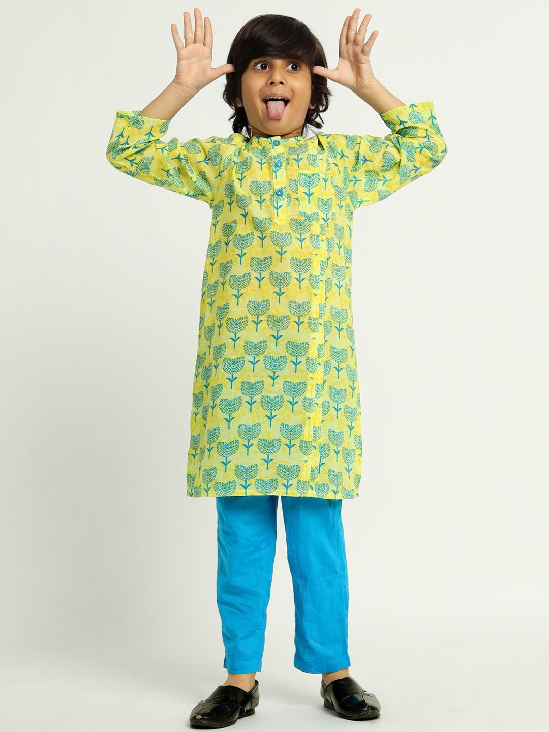 

Somersault Boys Floral Printed Regular Pure Cotton Kurta With Trousers, Yellow