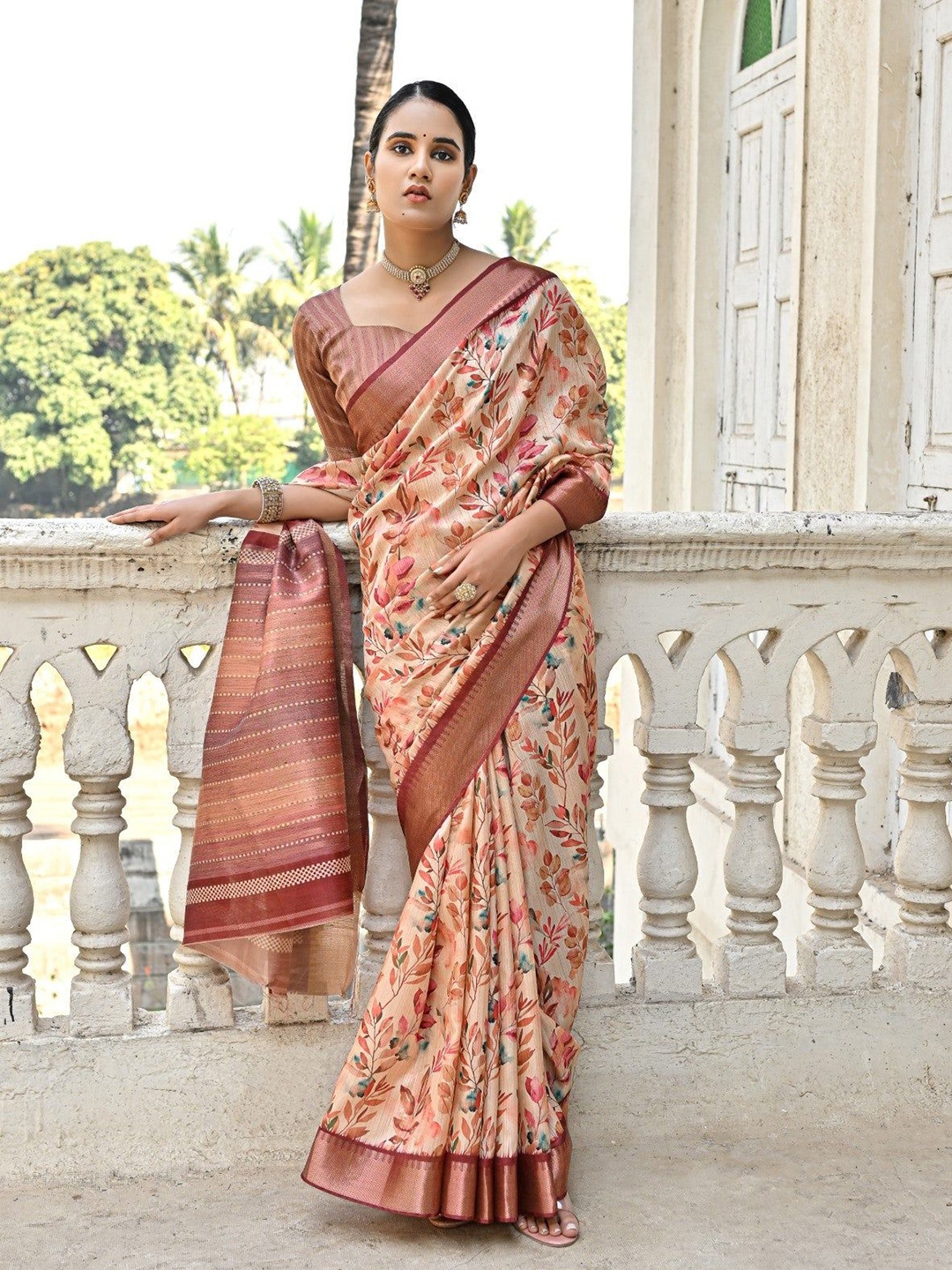 

MySilkLove Floral Zari Silk Blend Tussar Saree, Brown