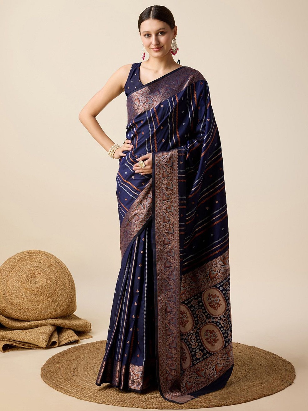 

LEOSAGI Woven Design Zari Pure Silk Kanjeevaram Saree, Navy blue