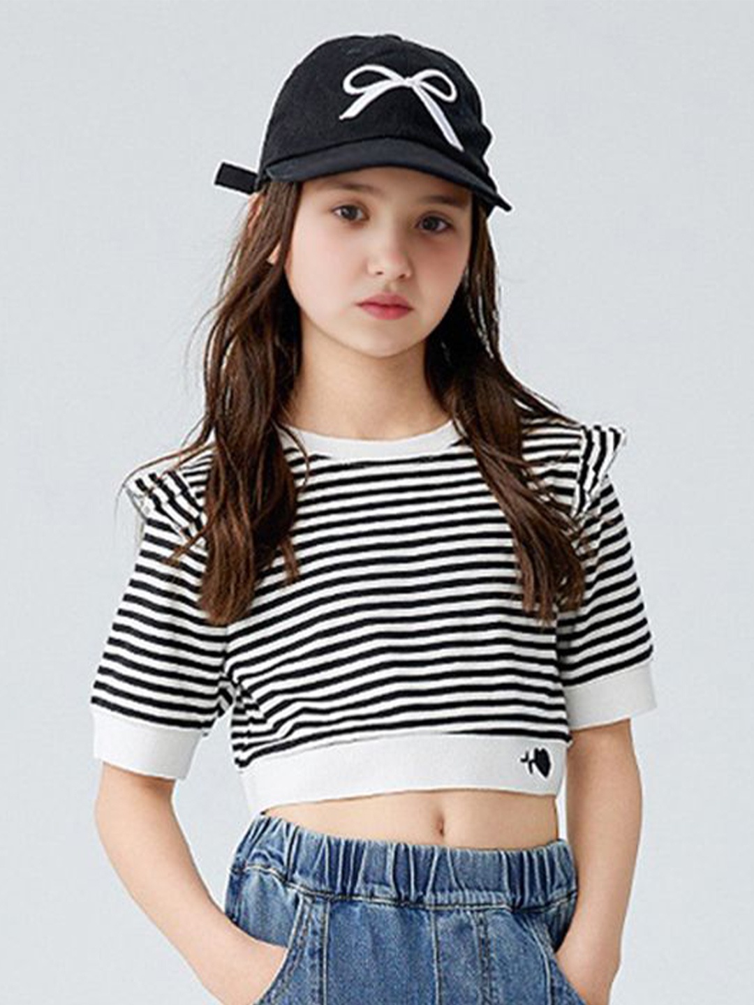 

INCLUD Girls Horizontal Striped Monochrome Round Neck Top, Black