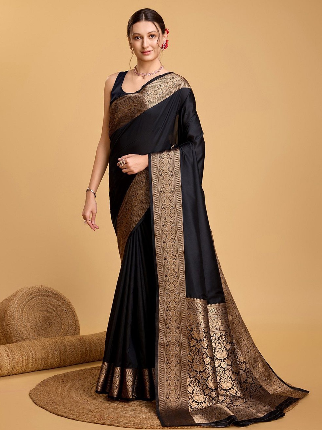 

LEOSAGI Zari Pure Silk Kanjeevaram Saree, Black