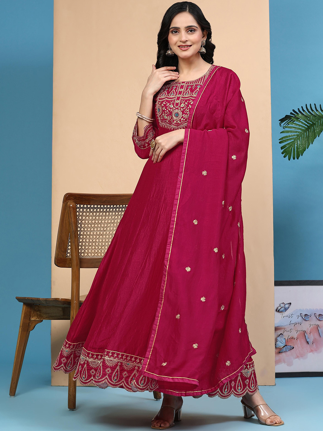 

Trendmalls Floral Yoke Design Sequinned Kurta with Trouser & Dupatta, Pink