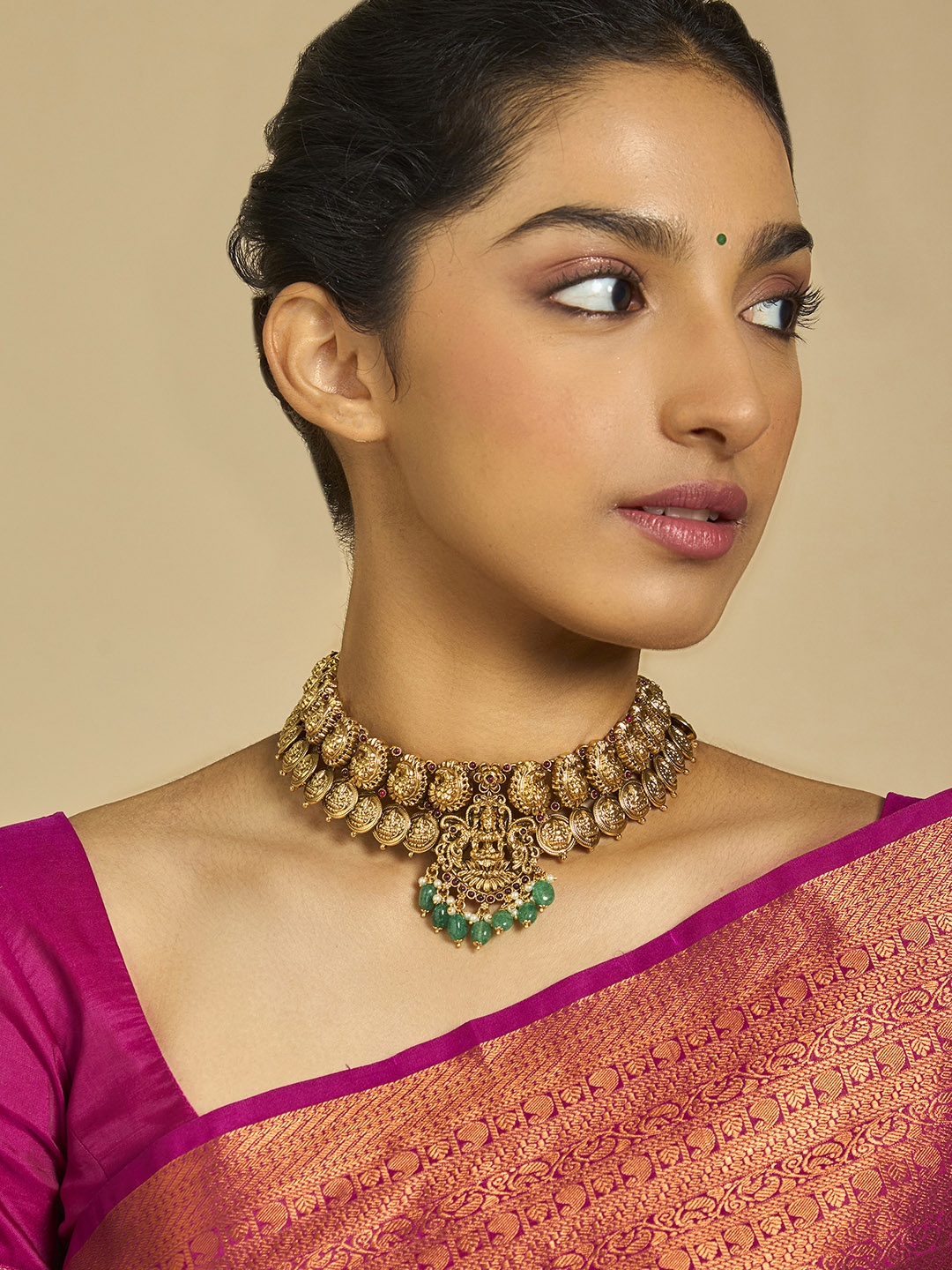 

Kushal's Fashion Jewellery Gold-Plated Stone-Studded & Beaded Antique Necklace