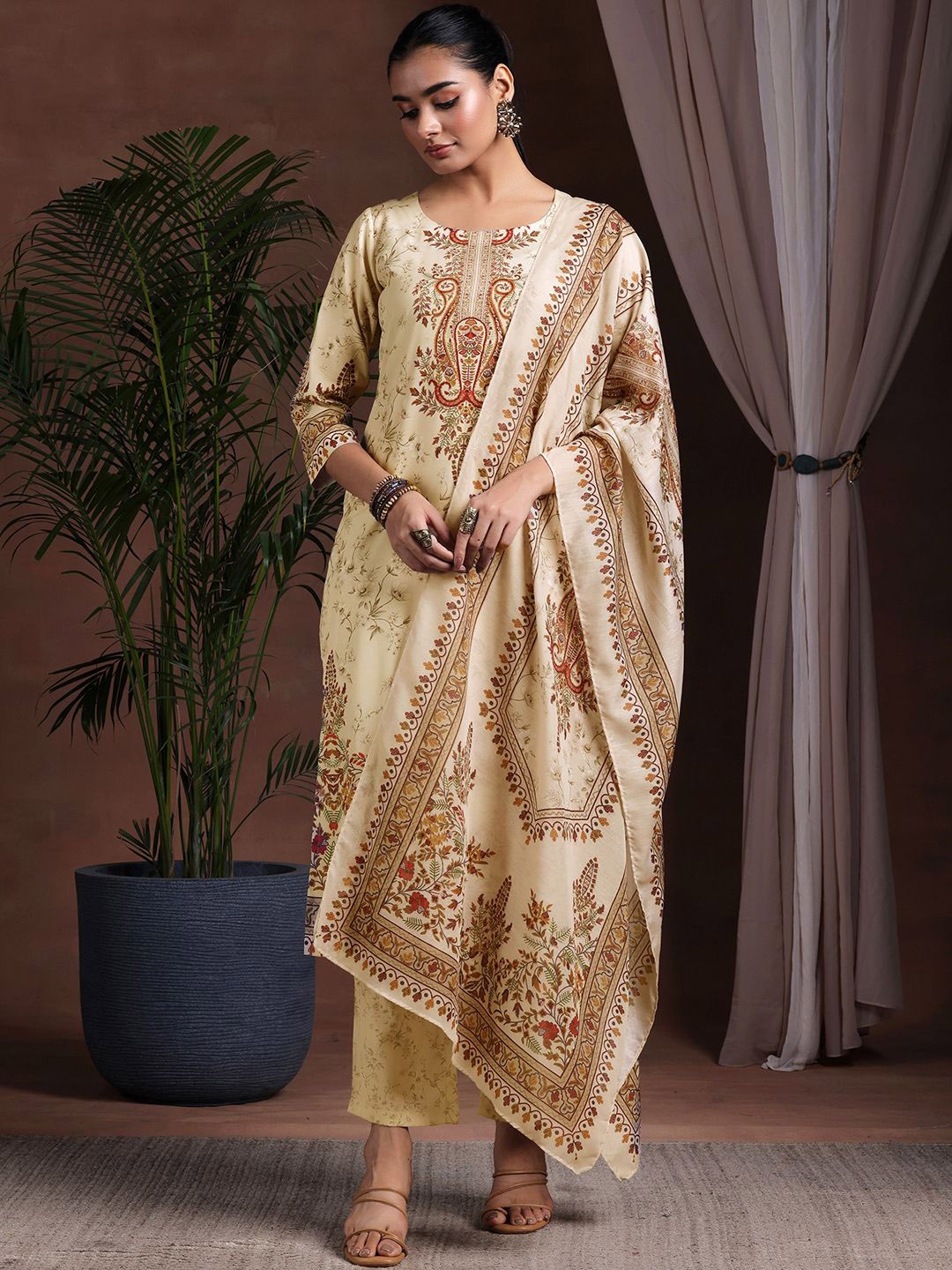 

Libas Floral Printed Round Neck Straight Kurta With Trousers & Dupatta, Beige