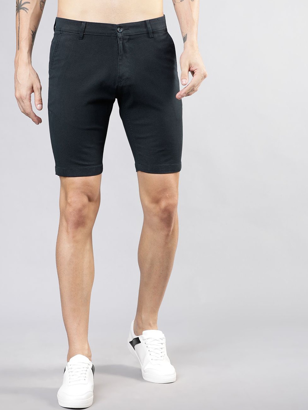

HIGHLANDER Men Solid Slim Fit Shorts, Navy blue