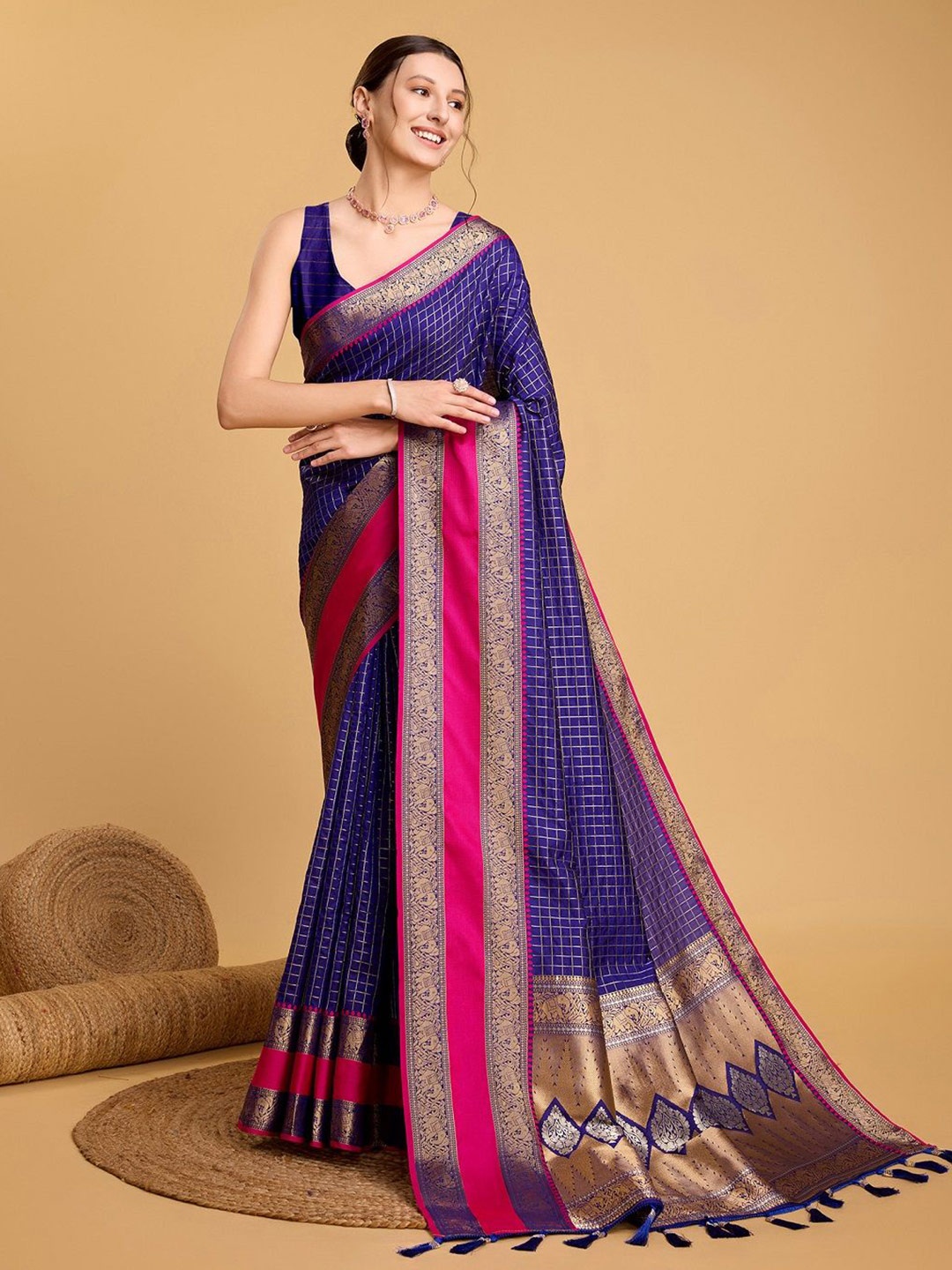 

LEOSAGI Checked Zari Pure Silk Banarasi Saree, Blue