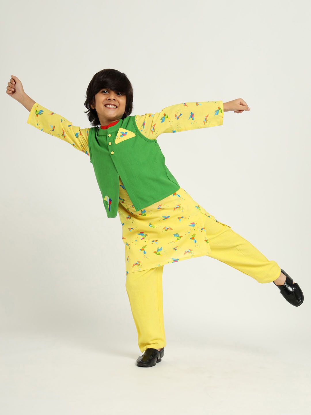 

Somersault Boys Printed Pure Cotton Kurta with Trouser With Nehru jacket, Yellow