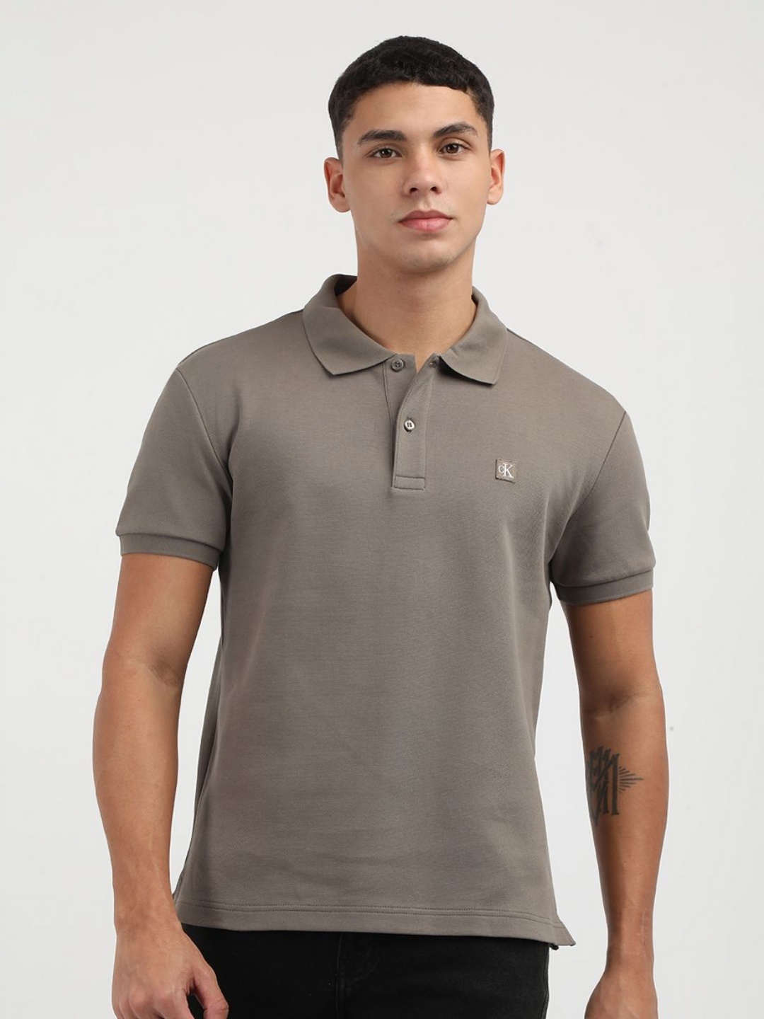 

Calvin Klein Jeans Men Polo Collar Applique T-shirt, Brown