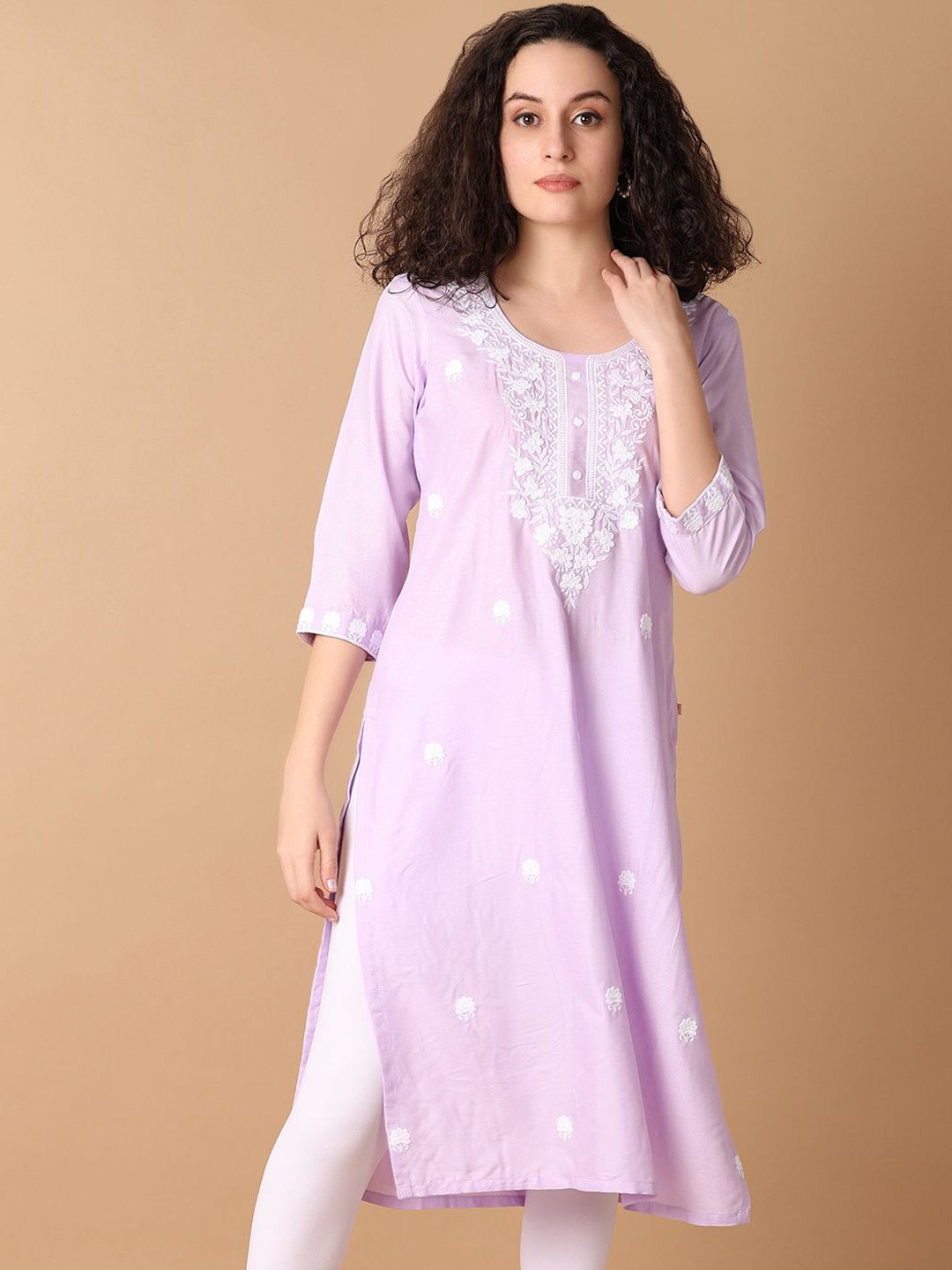

UNLIMITED Floral Embroidered Chikankari Kurta, Lavender