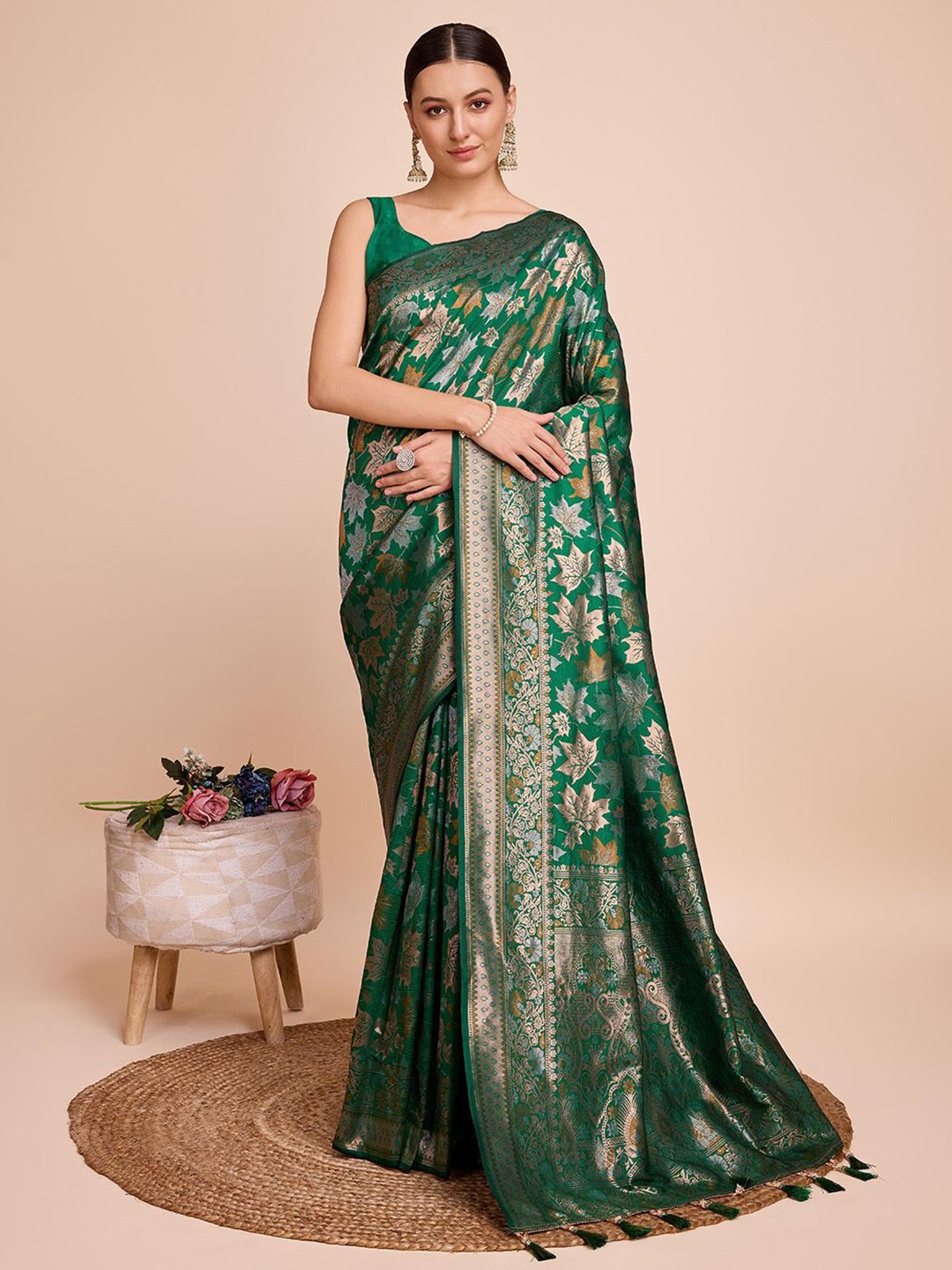 

SHOBHA SAREES Ethnic Motifs Zari Pure Silk Saree, Green