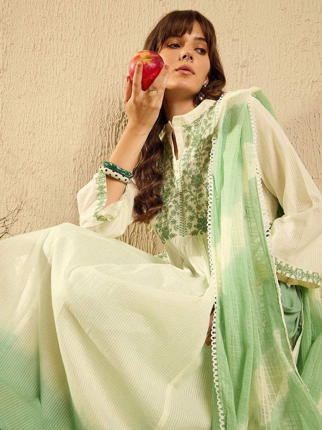 

Indo Era Women Ombre Dyed Empire Thread Work Pure Cotton Kurta with Trousers & With Dupatta, Green