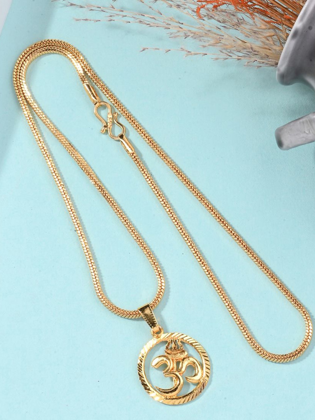 

AanyaCentric Gold-Plated Circular Om Pendant with Chain