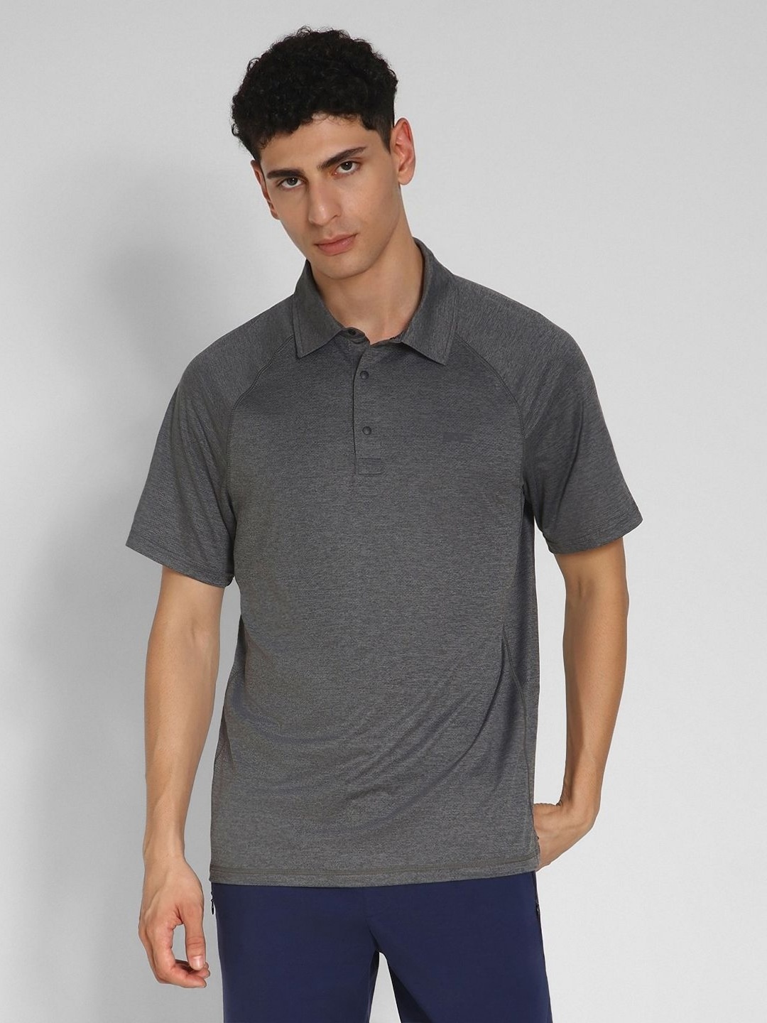 

AMERICAN EAGLE OUTFITTERS Men Polo Collar Pockets T-shirt, Grey
