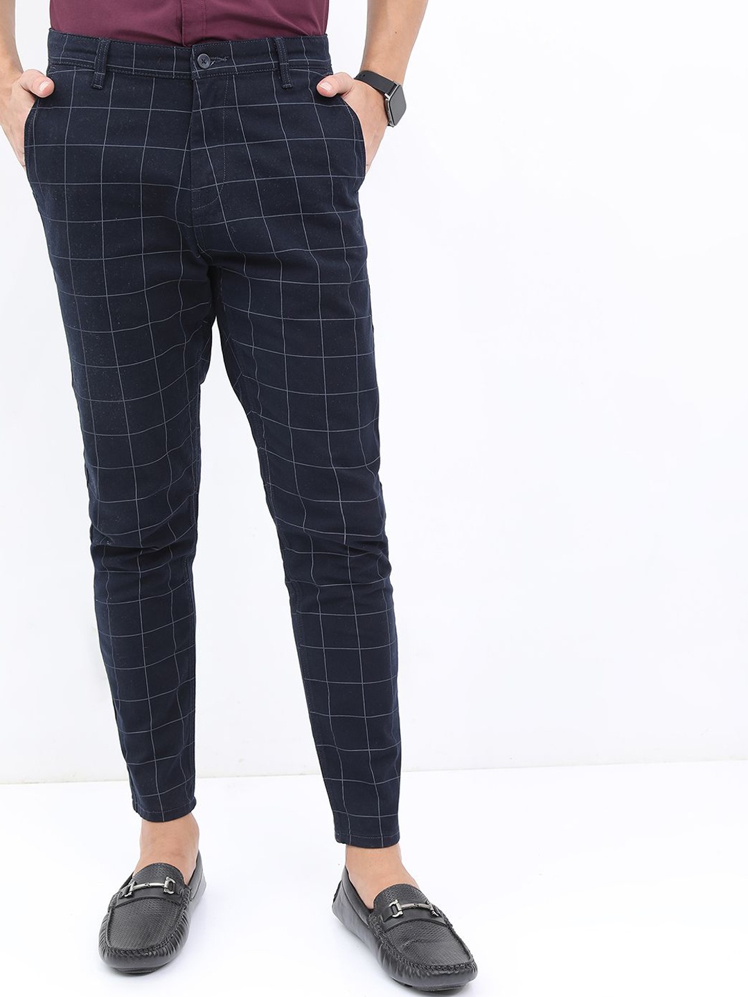 

HIGHLANDER Men Checked Slim Fit Mid-Rise Trousers, Navy blue