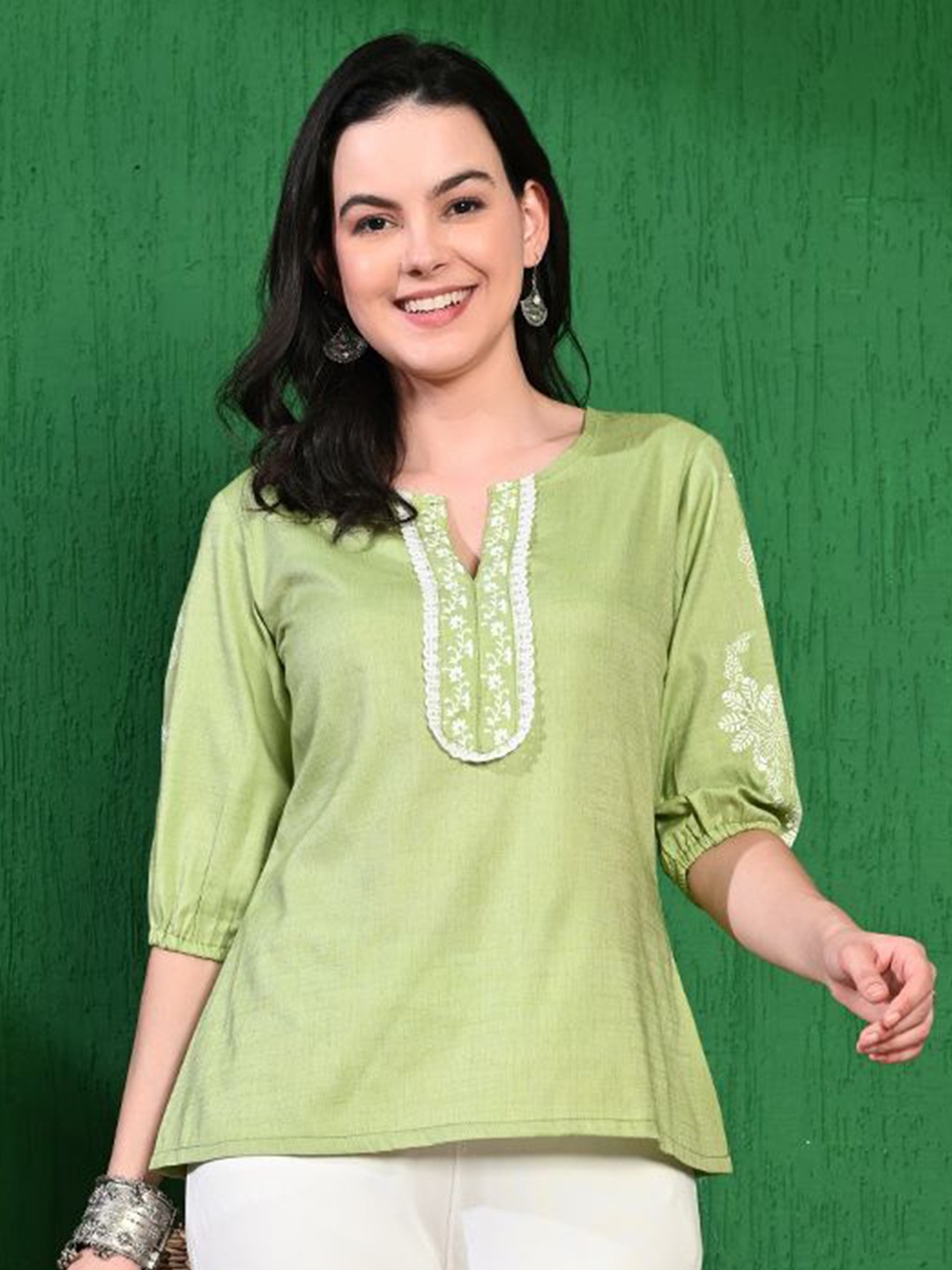 

Sangria Women Floral Printed V-Neck Cotton Top, Green
