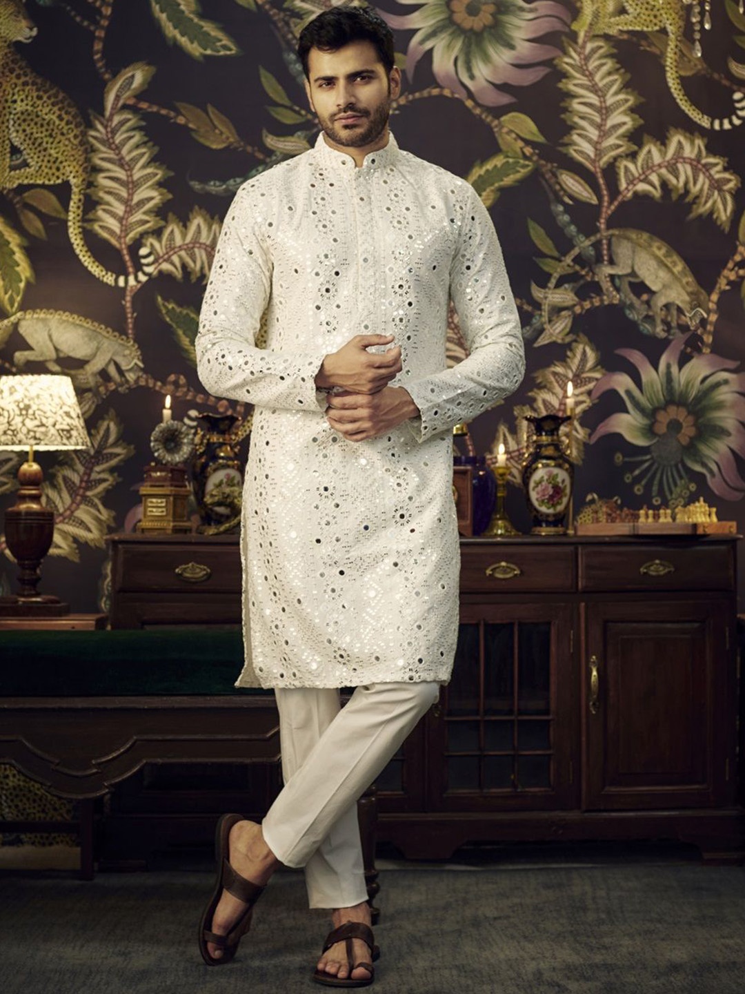 

KASBAH CLOTHING NISHCHAIY SAJDEH Floral Embroidered Mandarin Collar Mirror Work Silk Kurta, White