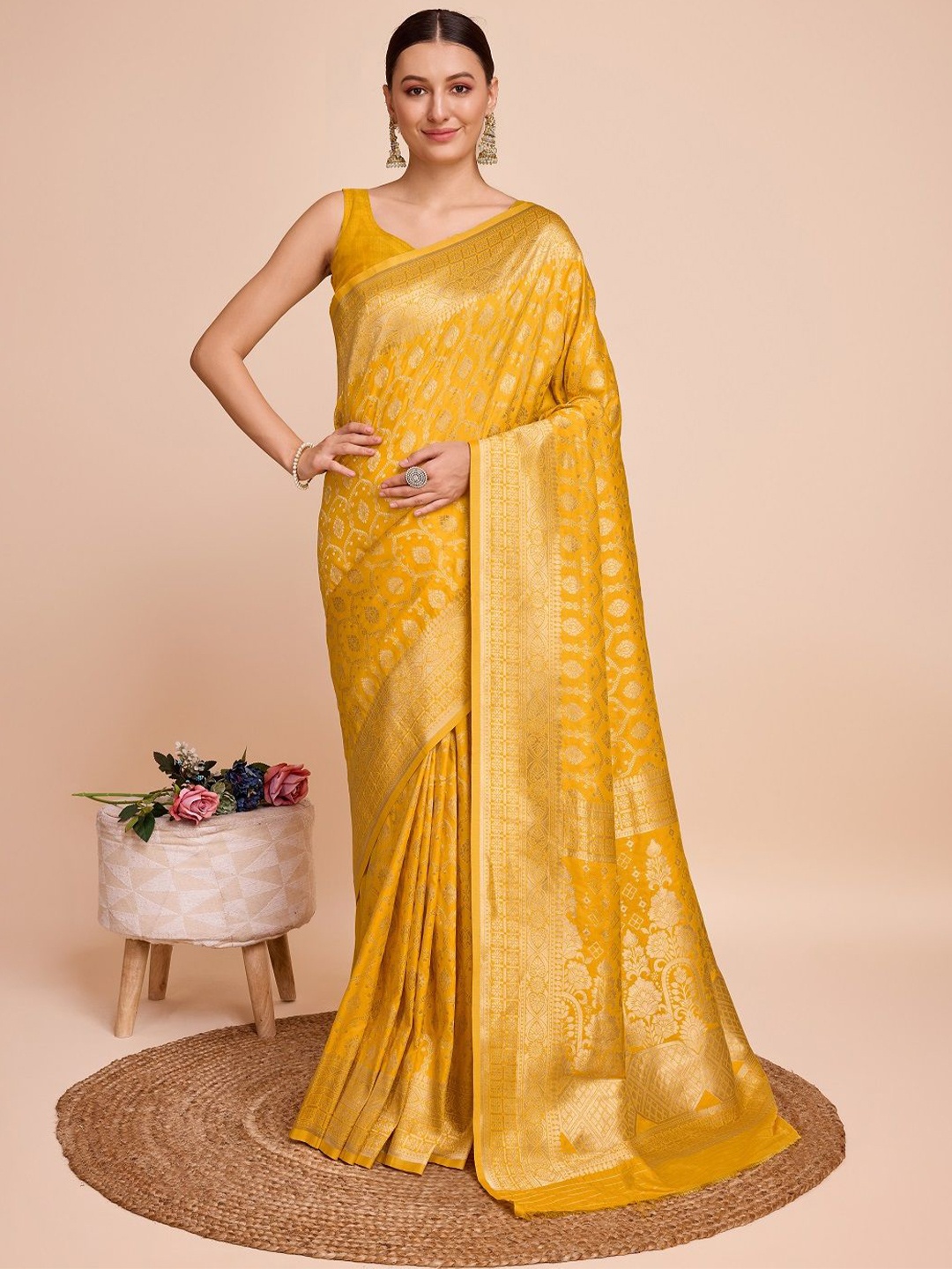 

LEOSAGI Ethnic Motifs Zari Pure Silk Kanjeevaram Saree, Yellow