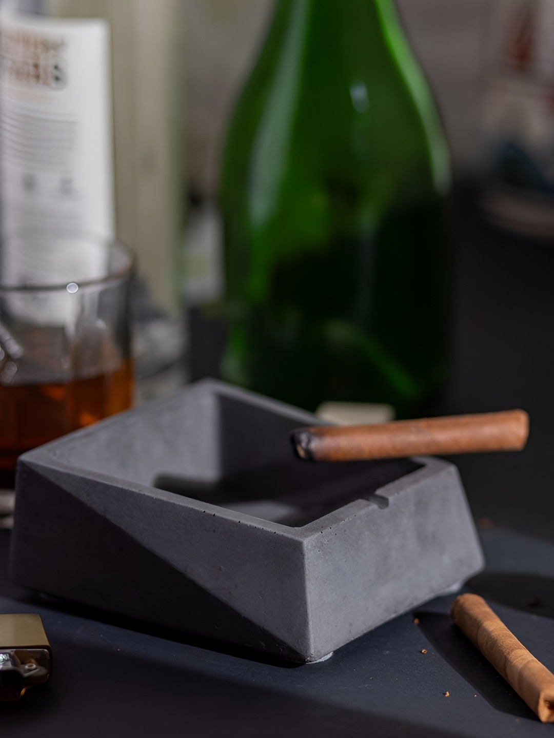 

Greyt Trapesquad Contemporary Concrete Ashtray, Grey