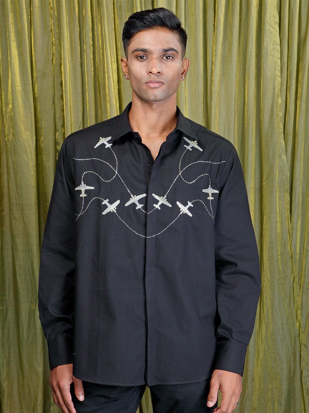 

Felix Bendish Men Classic Spread Collar Abstract Printed Cotton Relaxed Fit Casual Shirt, Black