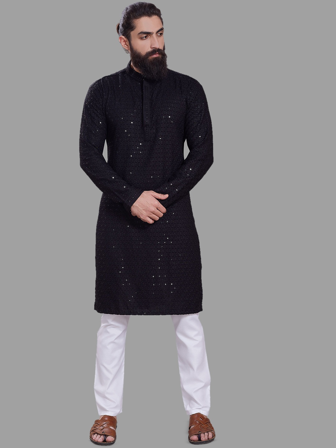 

DIVISIVE Floral Embroidered Mandarin Collar Sequinned Straight Kurta, Black